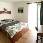 Prazdninovy Dum Dirna
