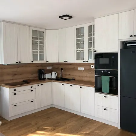 Prazdninovy Dum * Dirna