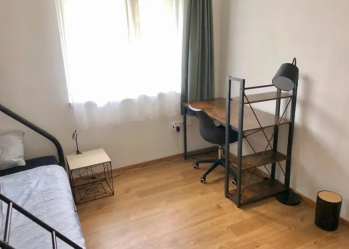 Prazdninovy Dum 別荘 *