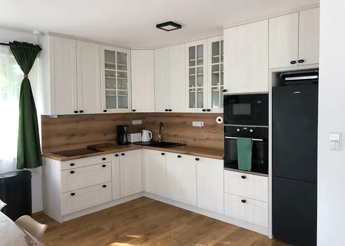 Prazdninovy Dum * Dirna